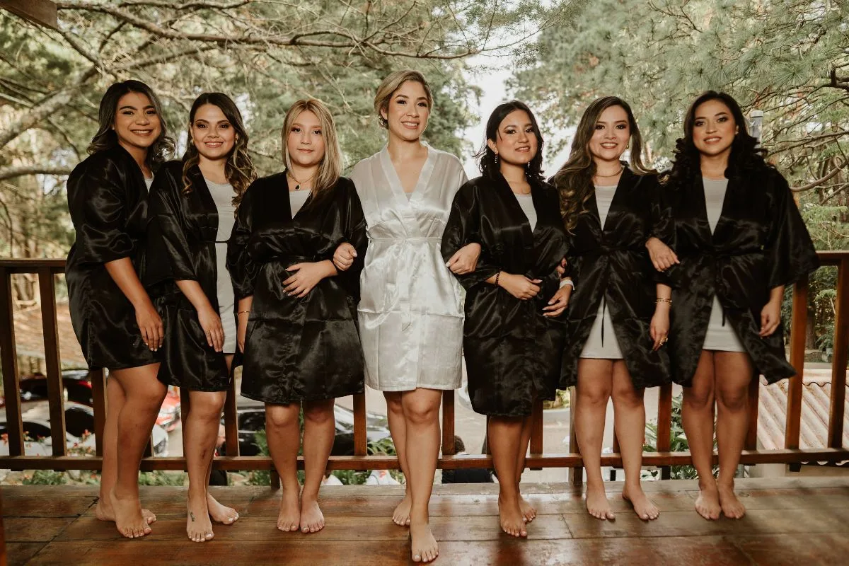Las damas antes de la ceremonia