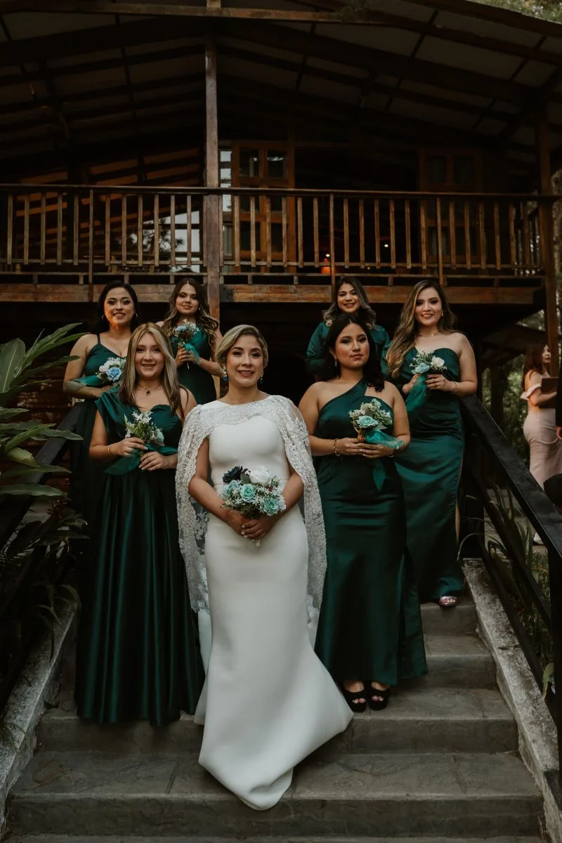 La novia con sus damas