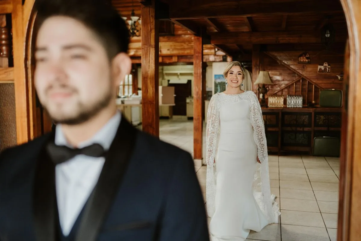 Los novios en la recepción